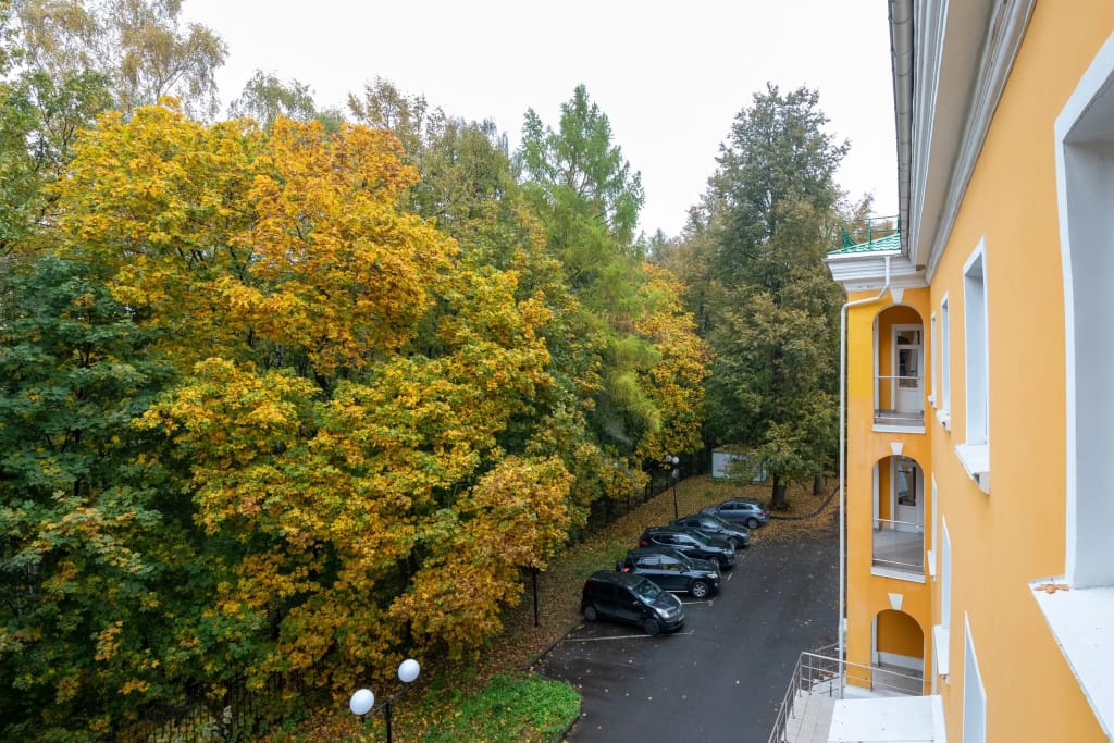 Visit Center Gorki Leninskie — 2