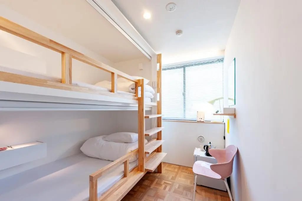 plat hostel keikyu haneda home — 2