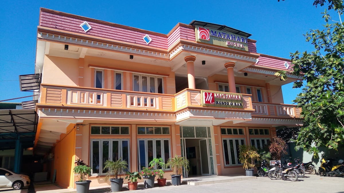 Hotel Matahari — 1
