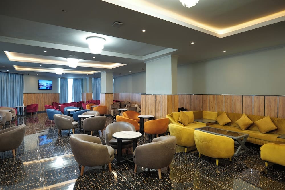 Crescent International Hotel — 5