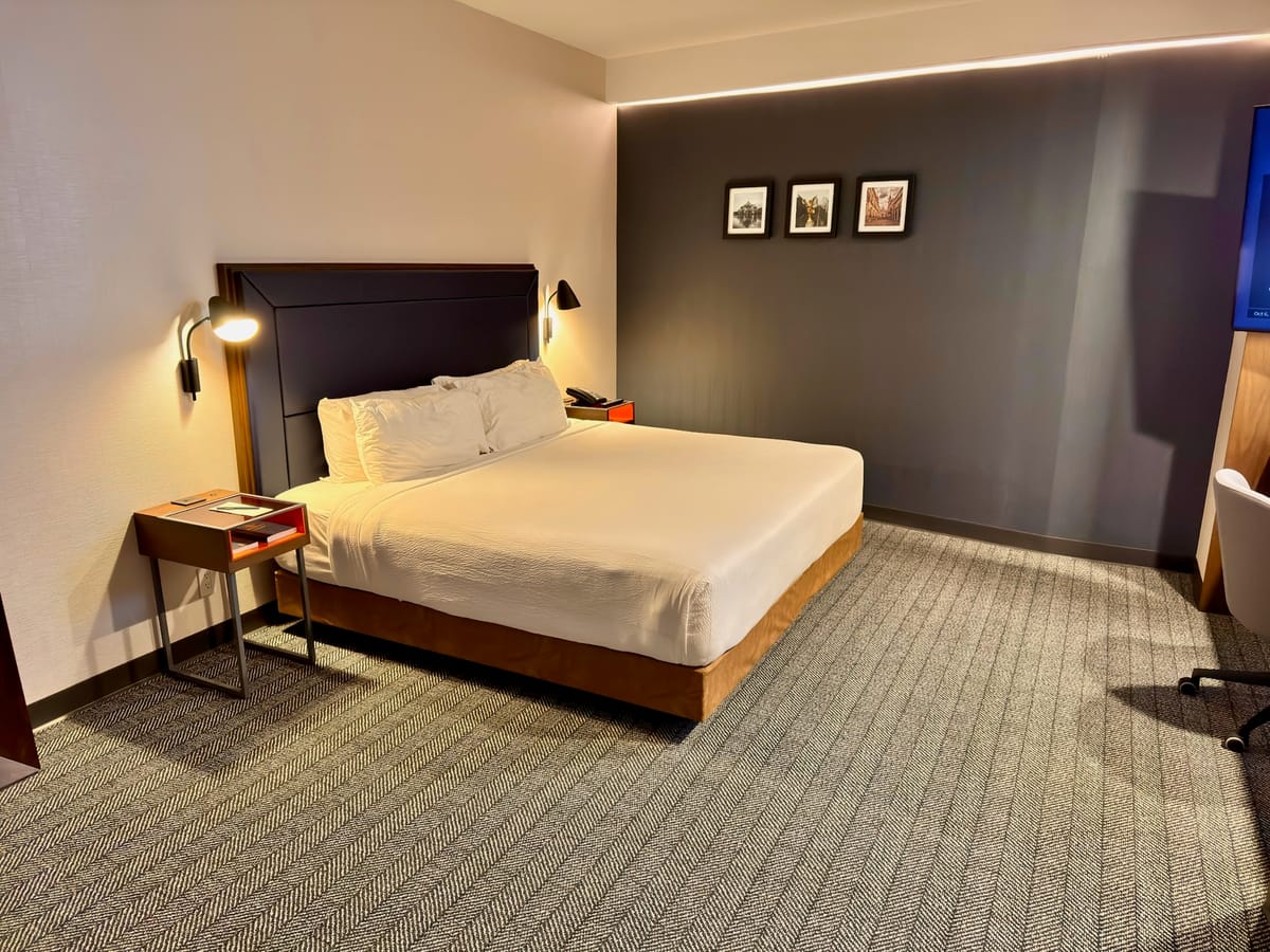Courtyard by Marriott Mexico City Airport — 4