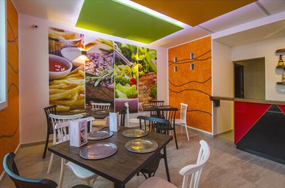 HOTEL ZARAGOZA INN BOUTIQUE — 5