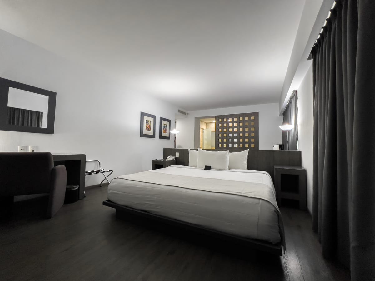 We Hotel Aeropuerto — 1