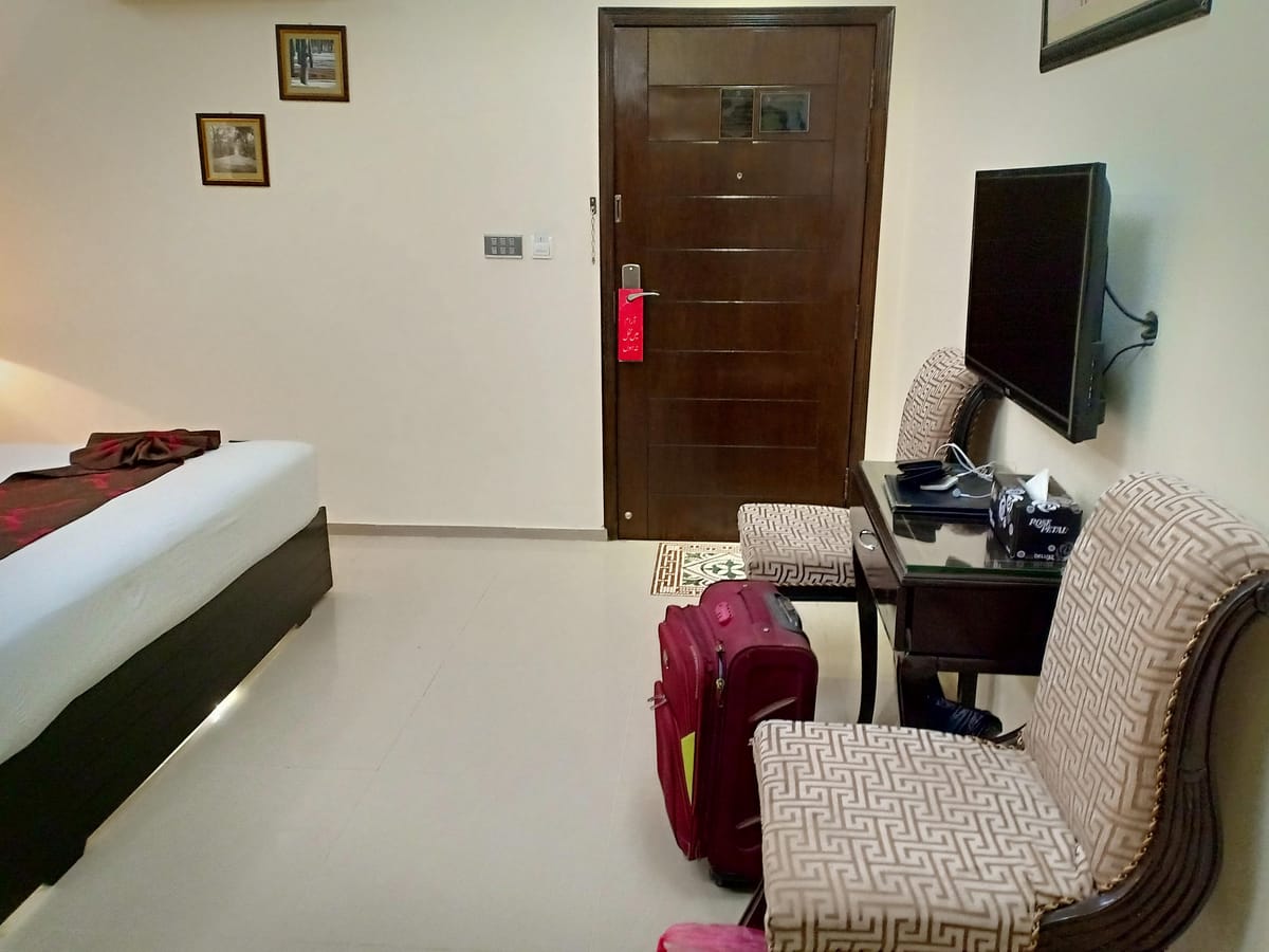 Grand Enclave Hotel, Lahore — 4