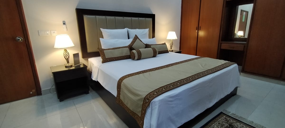 Hotel Gulberg Grand — 3