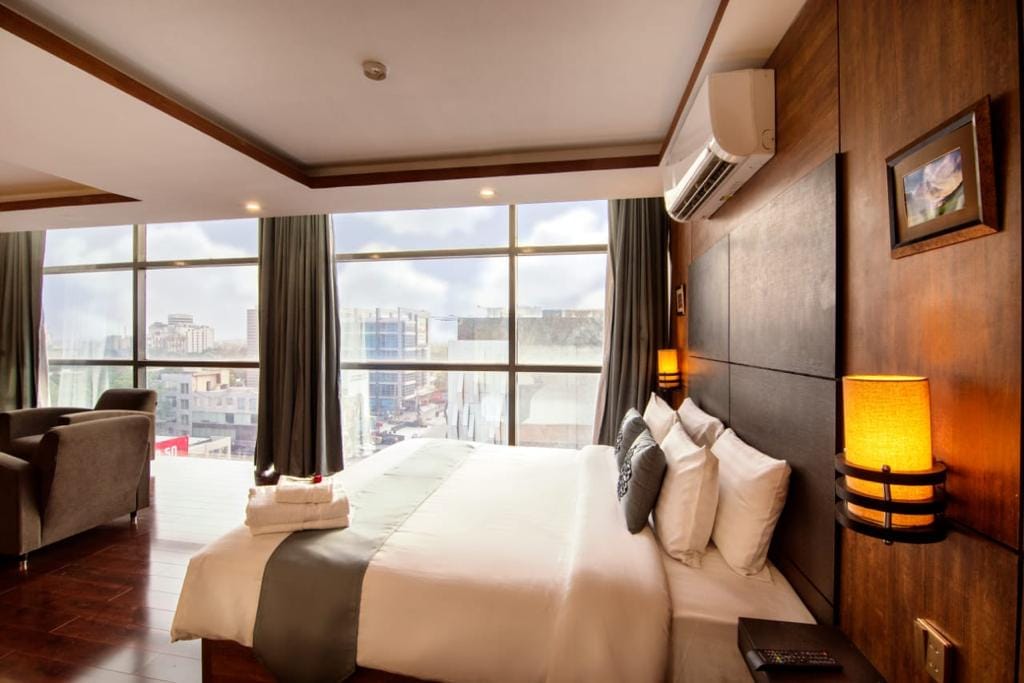 Hotel One Gulberg, Lahore — 1