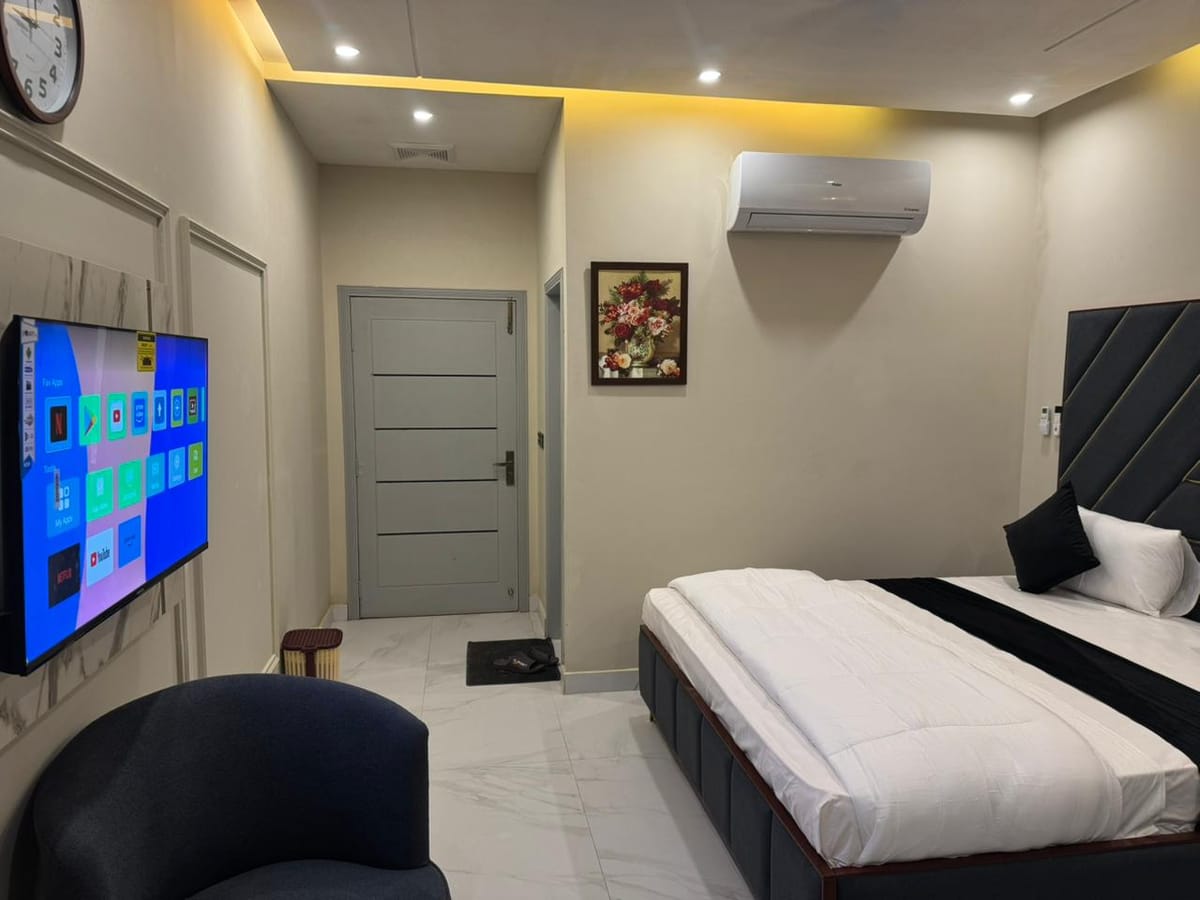 Hotel White Season Gulberg — 3
