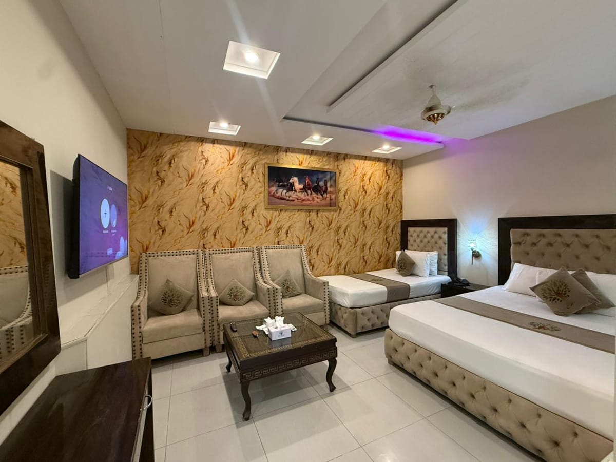Park View Hotel Gulberg — 2