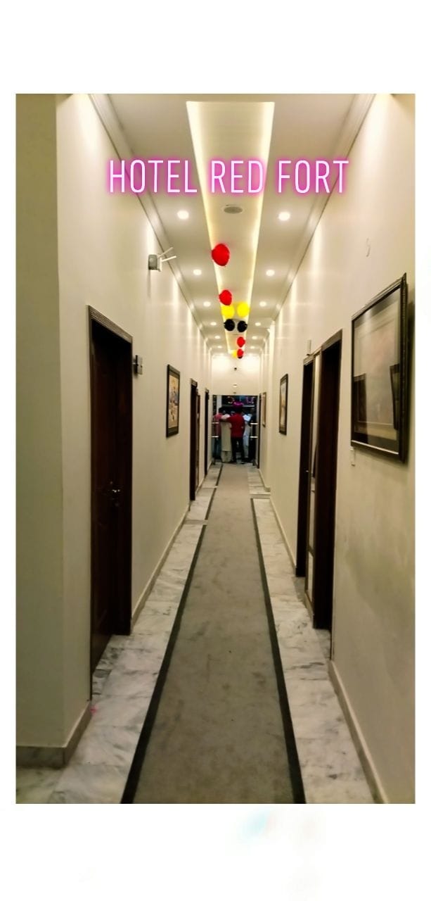Red Fort Hotel Gulberg — 5