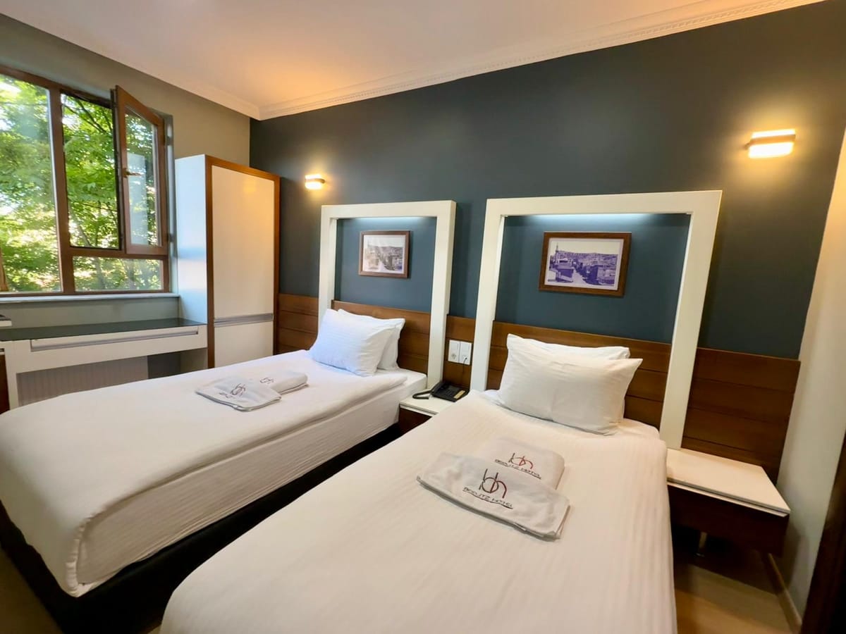 Berlitz Hotel — 2