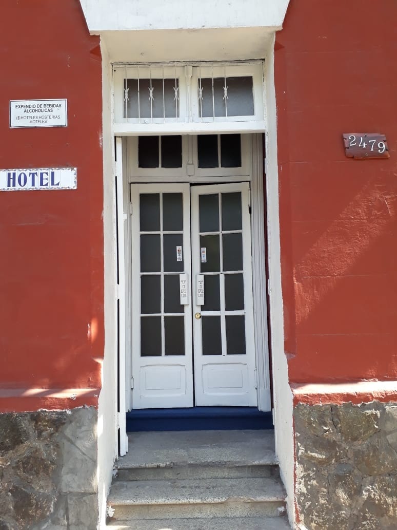 Akua-Hotel — 1