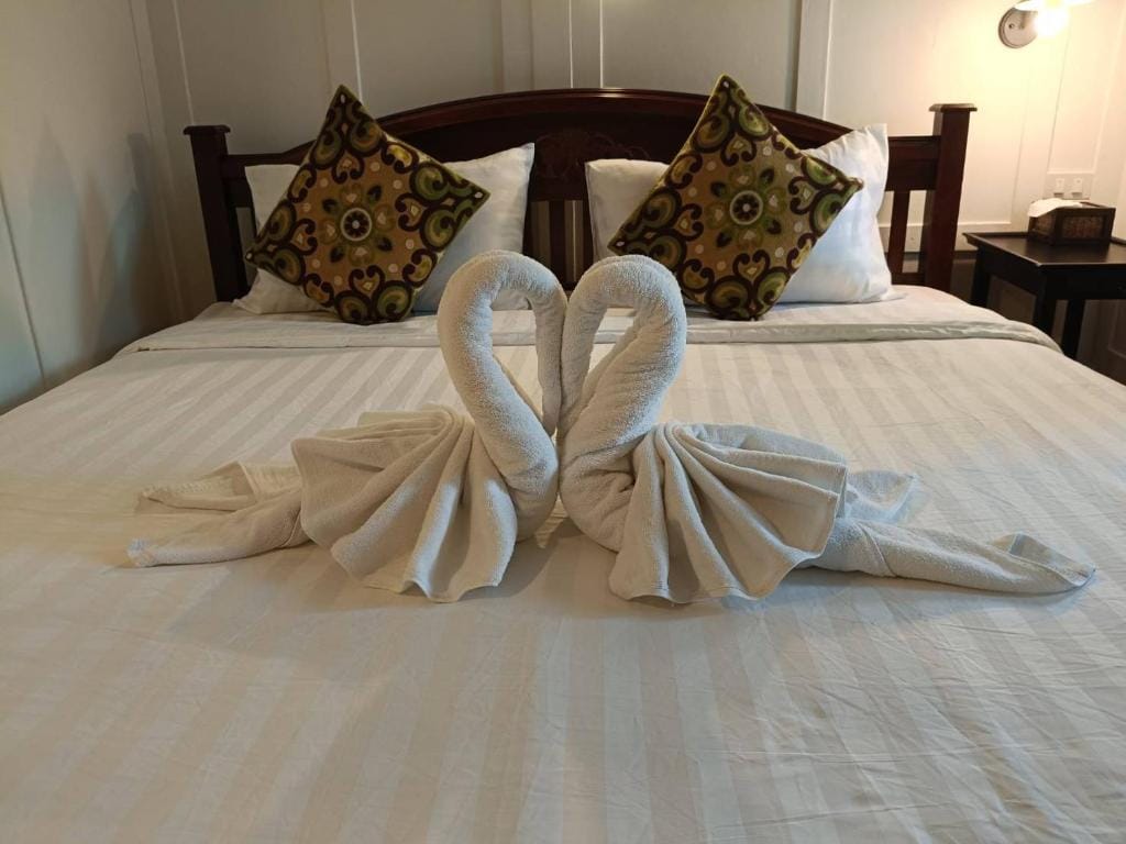 Baan Debtida — 4