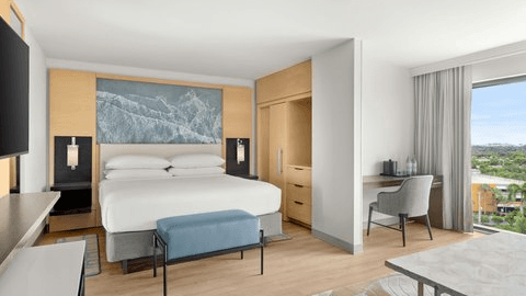 Boca Raton Marriott at Boca Center — 2