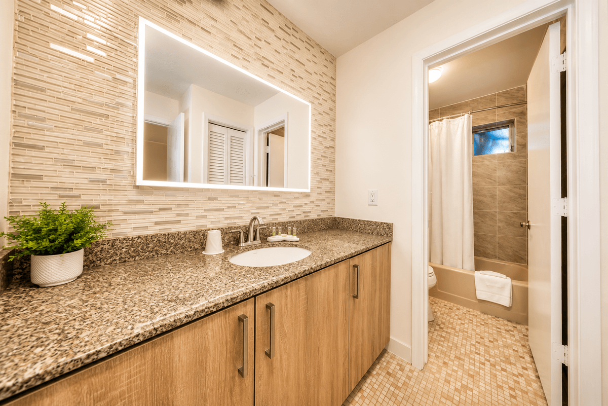 Club Lux Resort By The Beach — 4