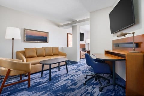 Fairfield by Marriott Inn & Suites Boca Raton — 2