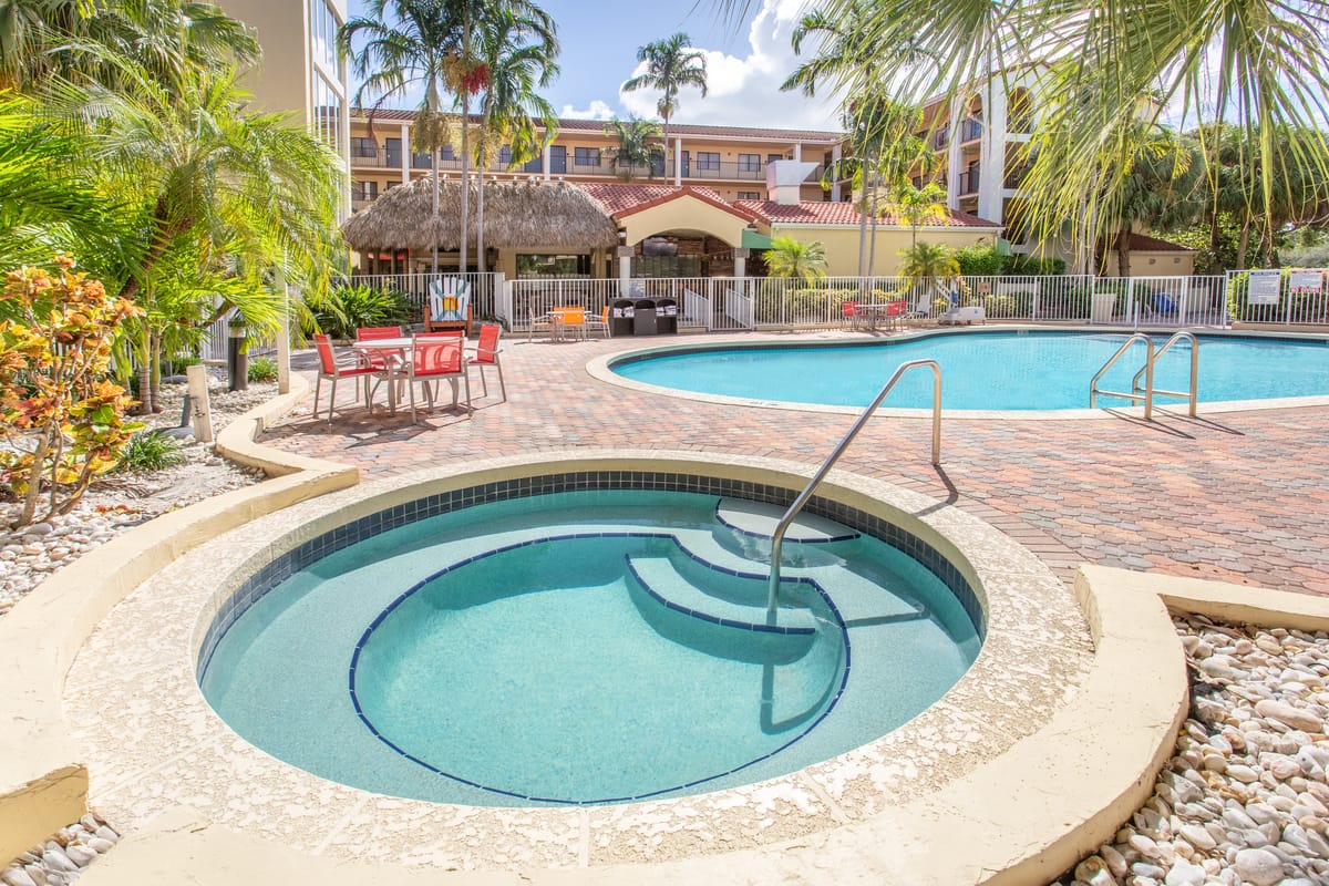 Holiday Inn & Suites Boca Raton - North by IHG — 3