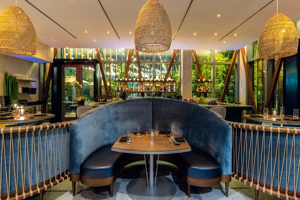 The Ray Hotel Delray Beach, Curio Collection by Hilton — 2