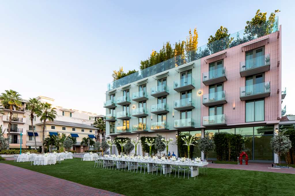 The Ray Hotel Delray Beach, Curio Collection by Hilton — 4