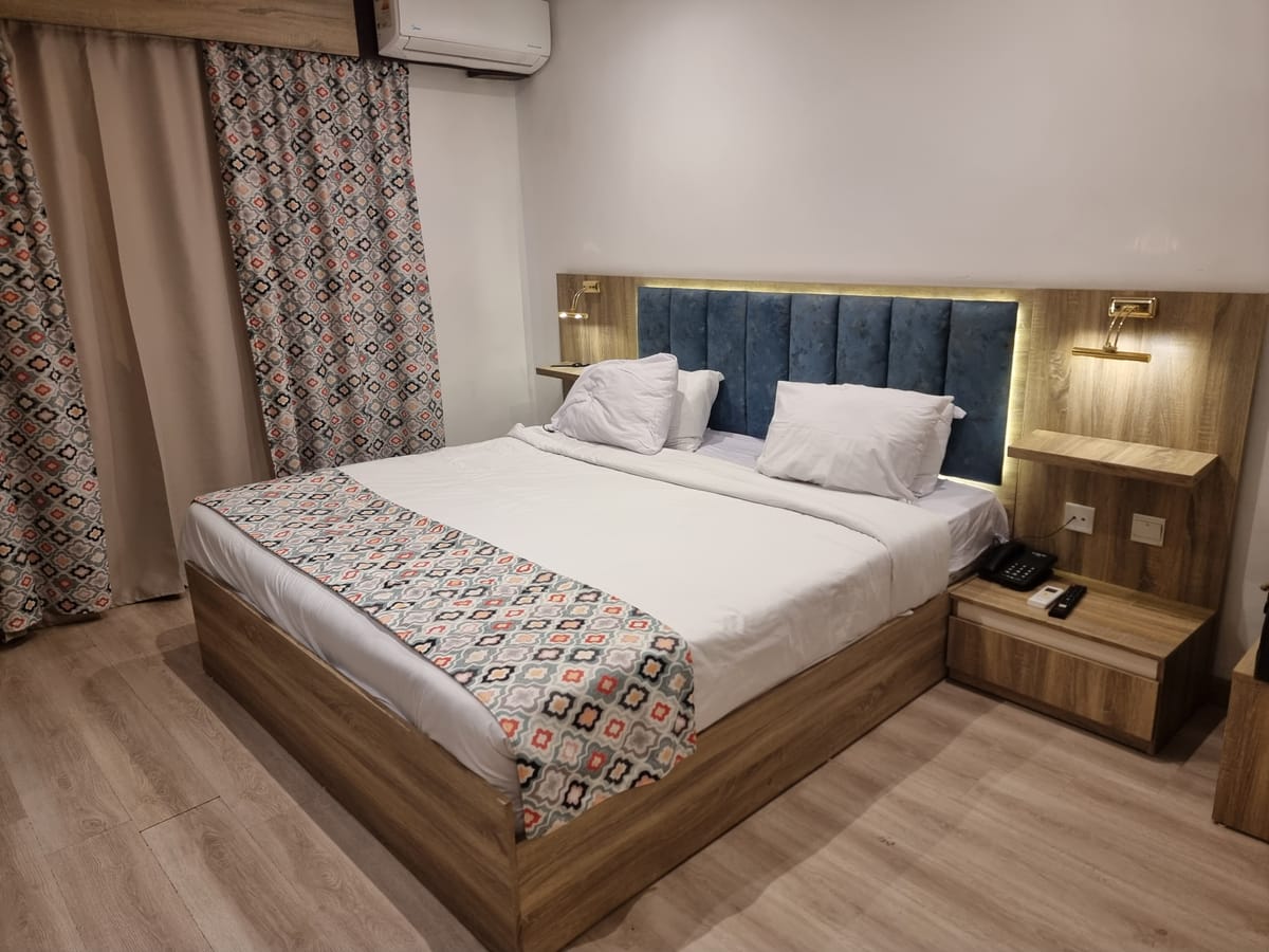 Golden Park Hotel — 4
