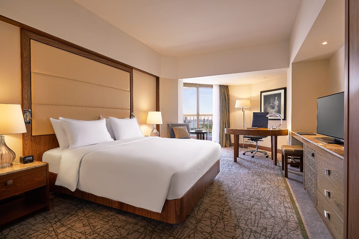 Ramses Hilton — 1