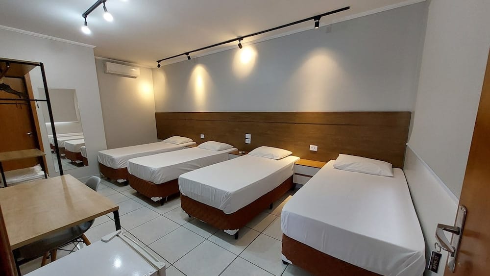 HLN HOTEL — 4