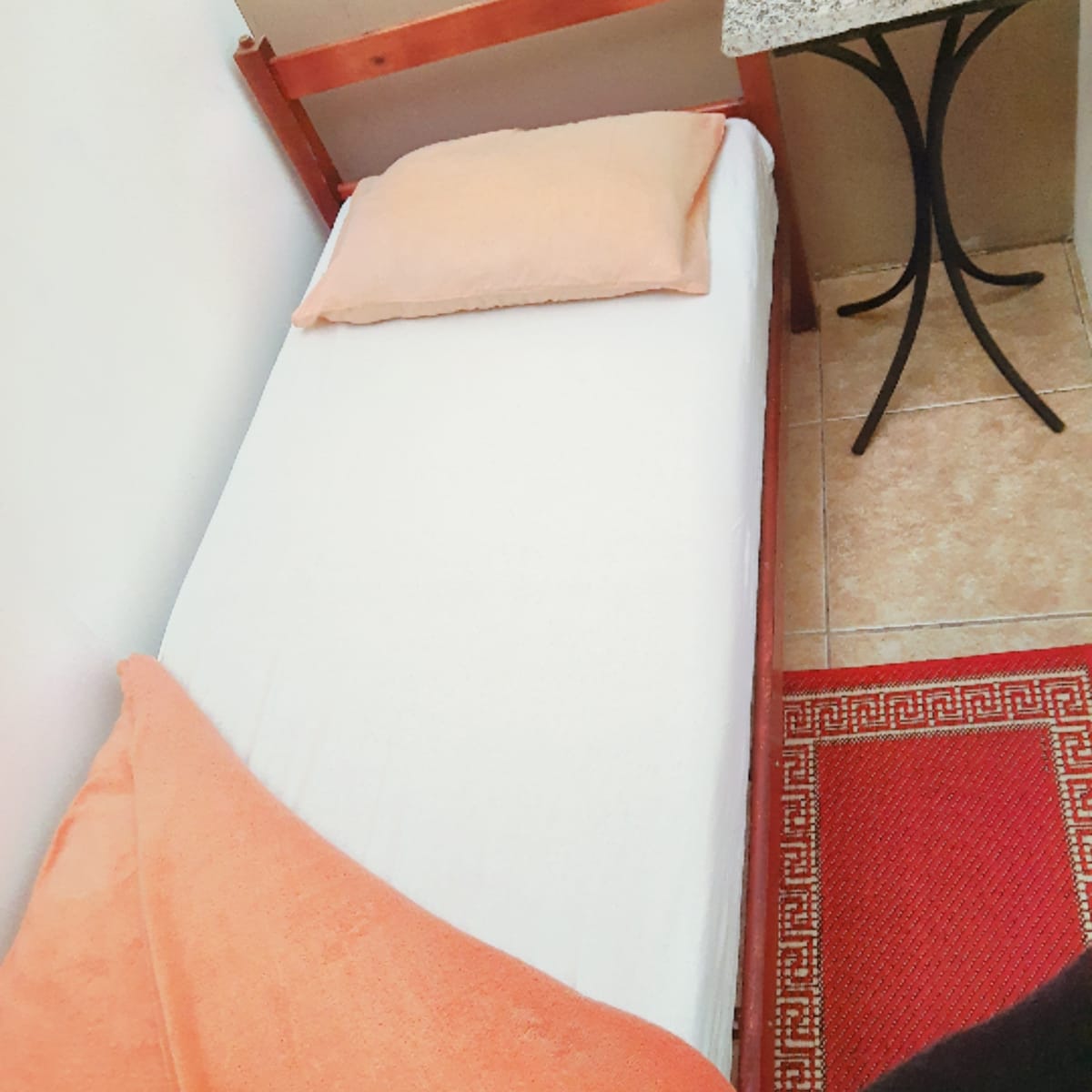 HOSTEL-O VENCEDOR — 5