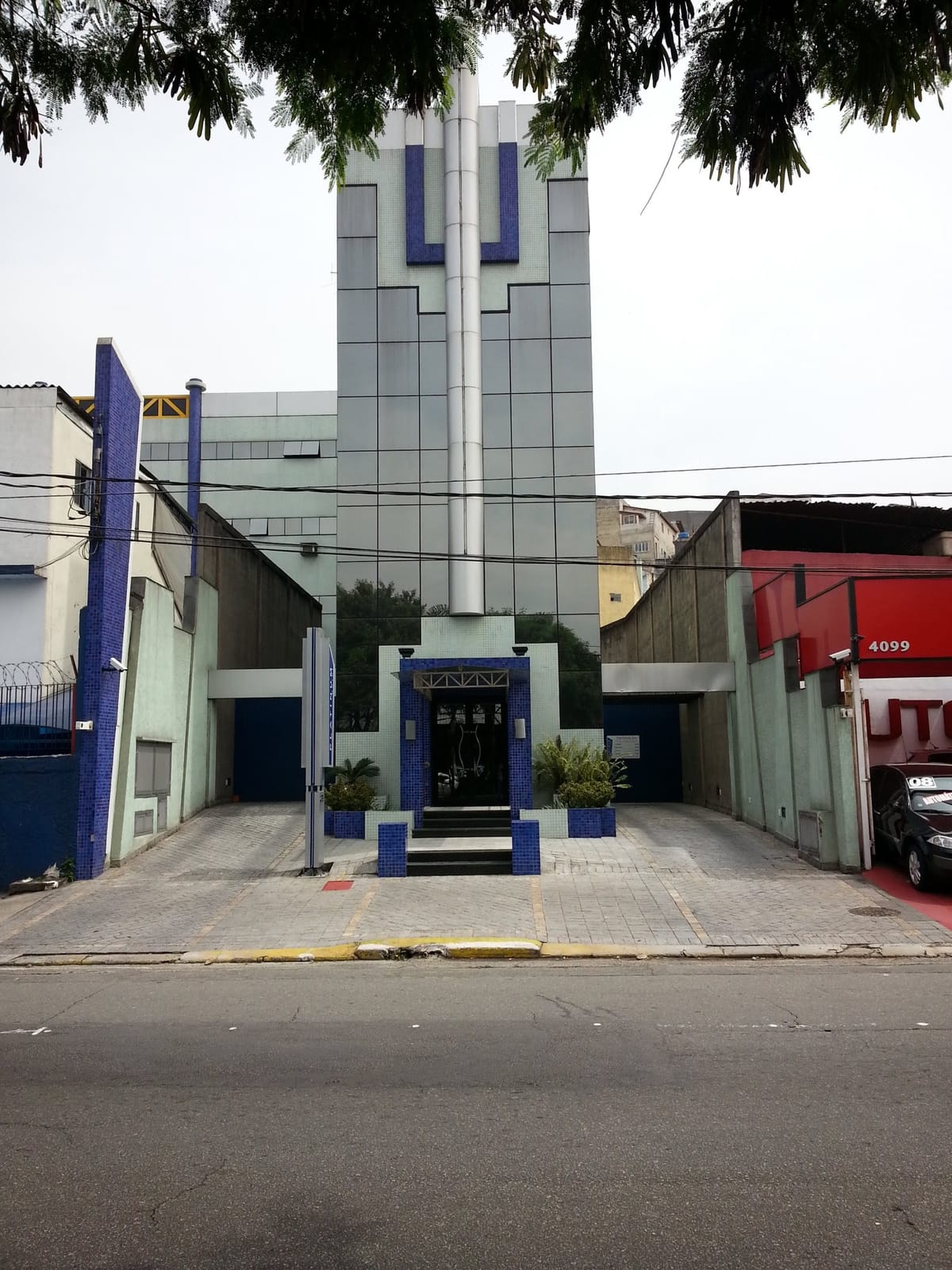 Hotel Platinum — 2