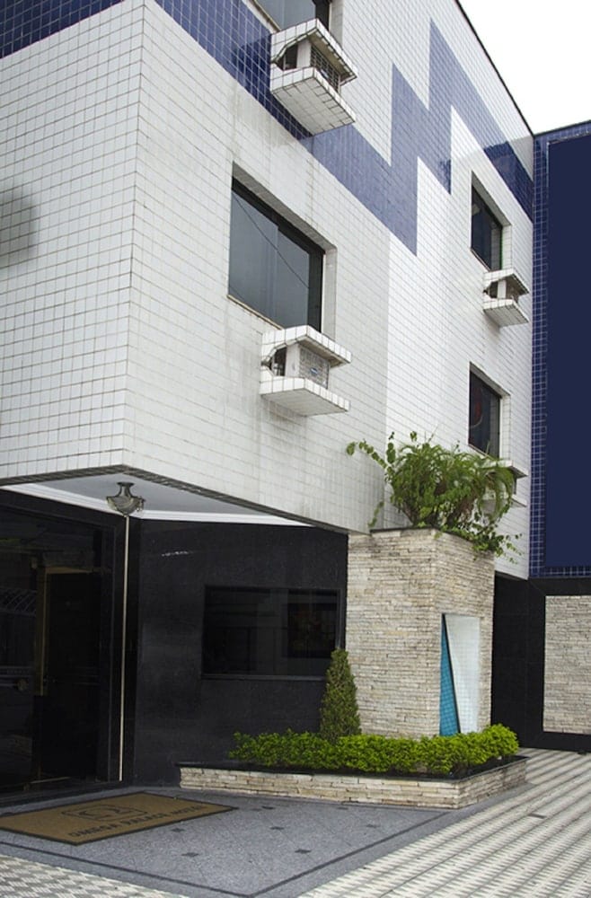 Omega Palace Hotel — 1