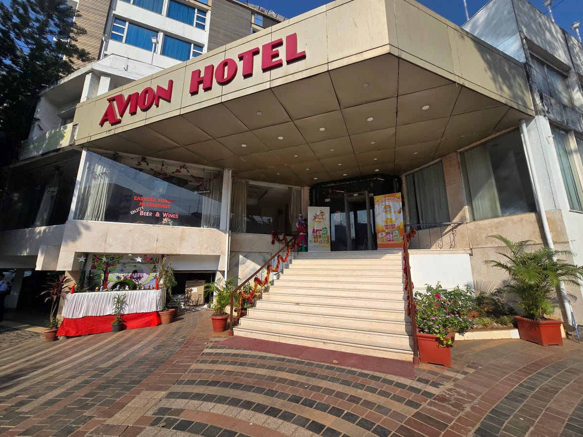 Avion Hotel — 1
