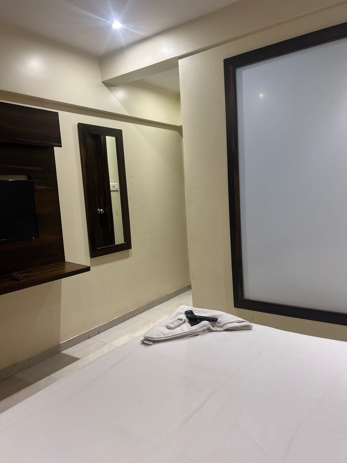 hotel embassy park — 5
