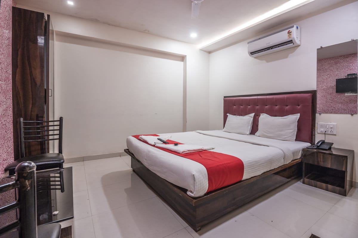 Hotel Mantra Residency — 2