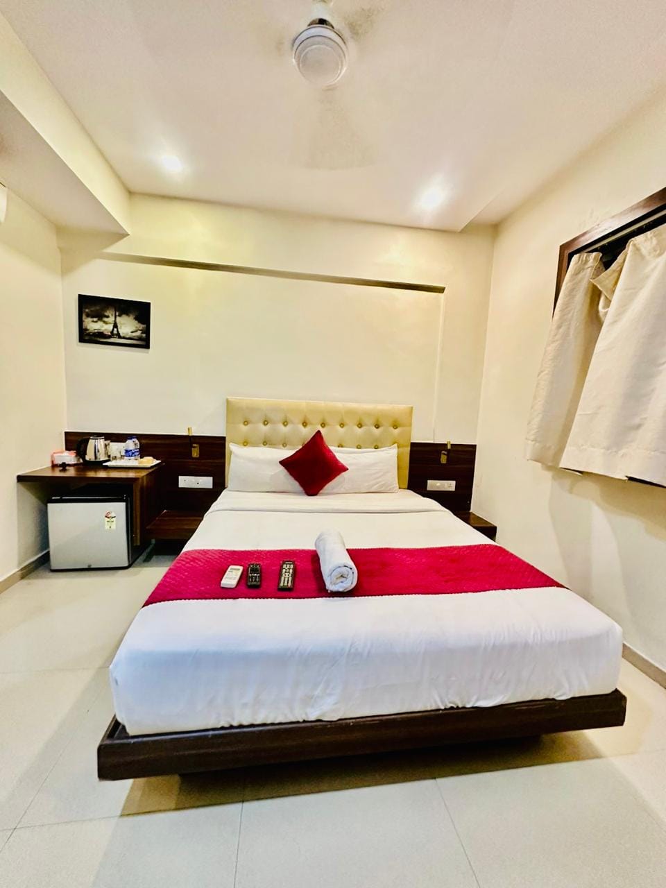Hotel Mumbai International — 3