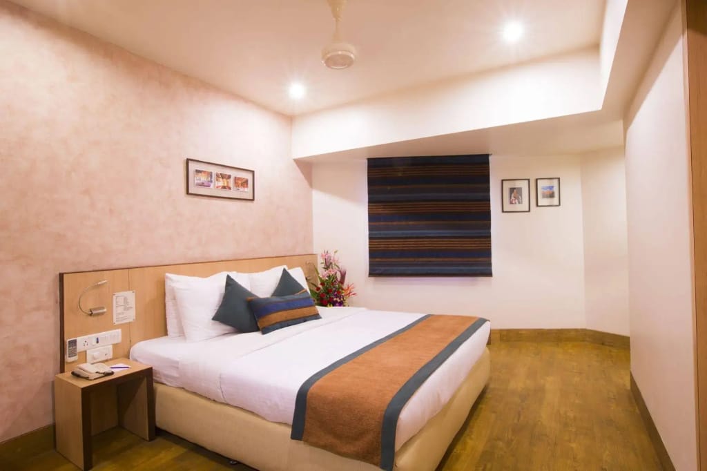 T24 Retro - 4 Star Boutique Hotel — 2
