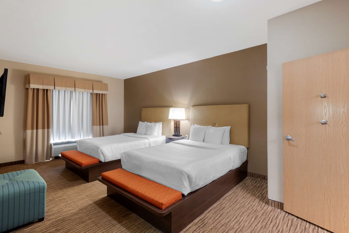 Best Western Plus DFW Airport Suites — 4