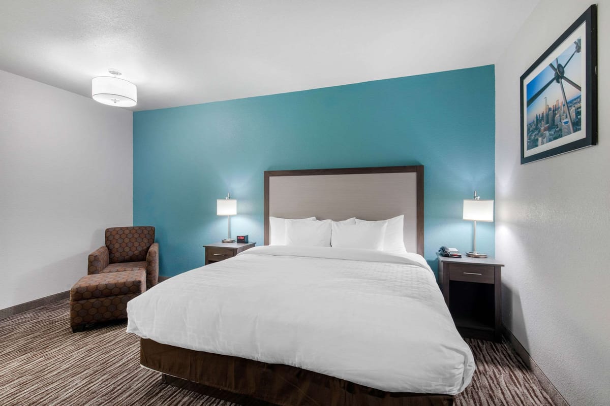 Clarion Inn & Suites DFW North — 3