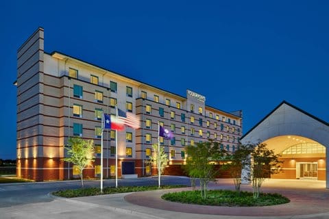 Four Points by Sheraton Dallas Fort Worth Airport North — 1