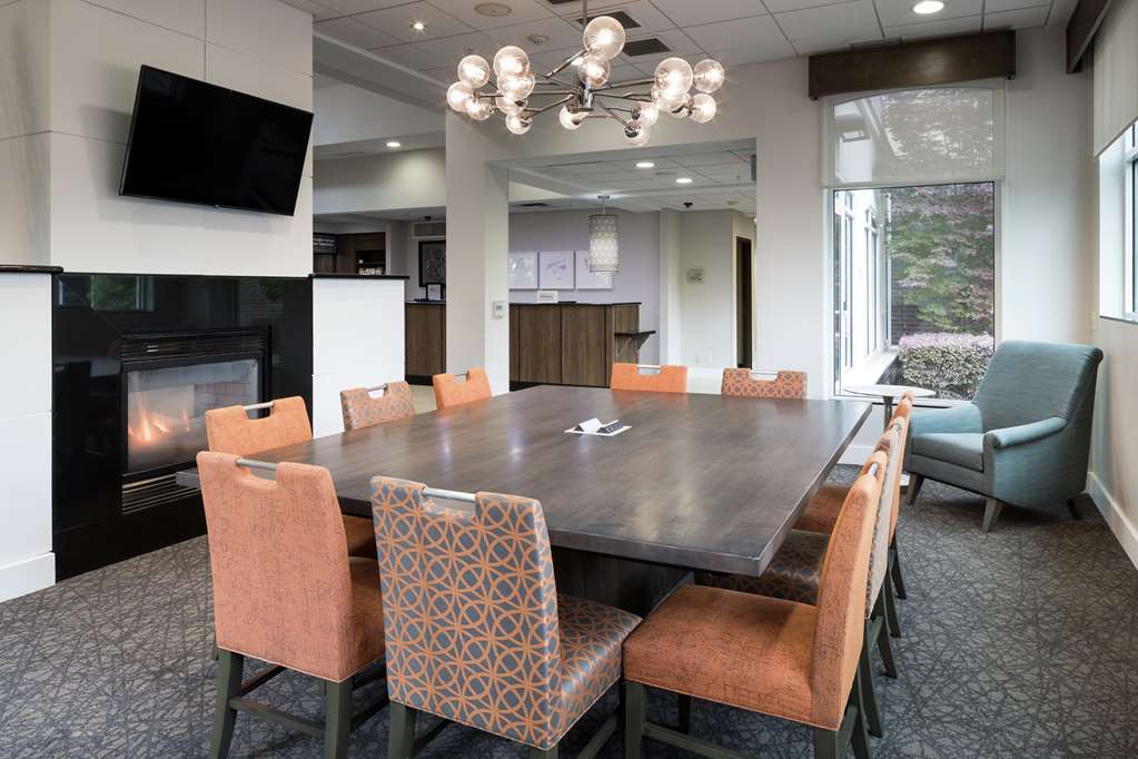 Hilton Garden Inn DFW North Grapevine — 4