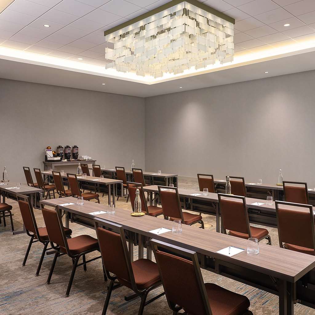 Hilton Garden Inn Grapevine at Silverlake Crossings — 5
