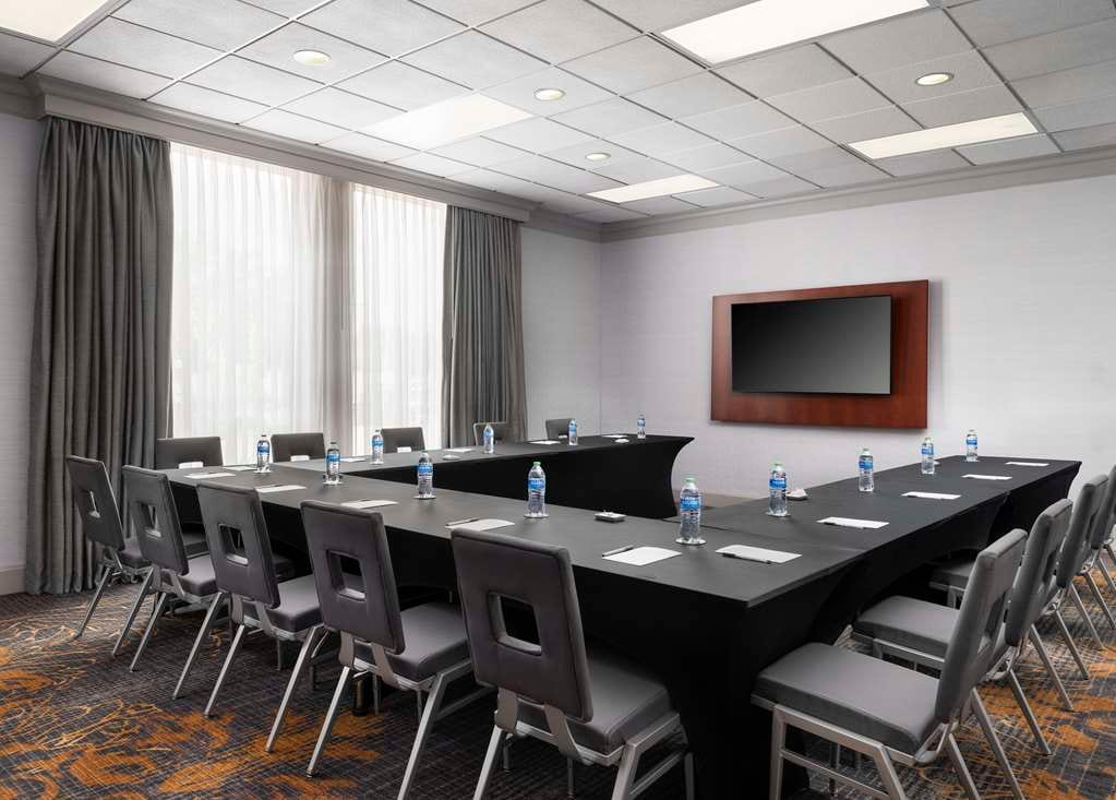 Hilton Garden Inn Las Colinas — 5
