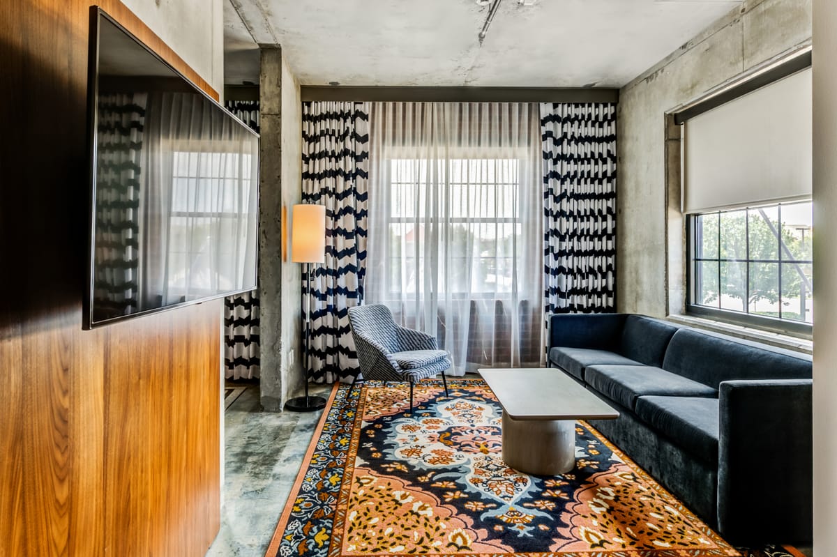 NYLO Las Colinas Hotel, Tapestry Collection by Hilton — 5