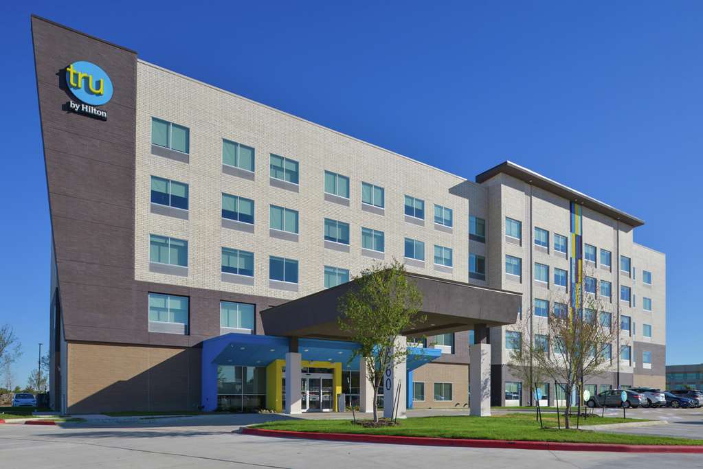 Tru by Hilton Coppell DFW Airport North — 4