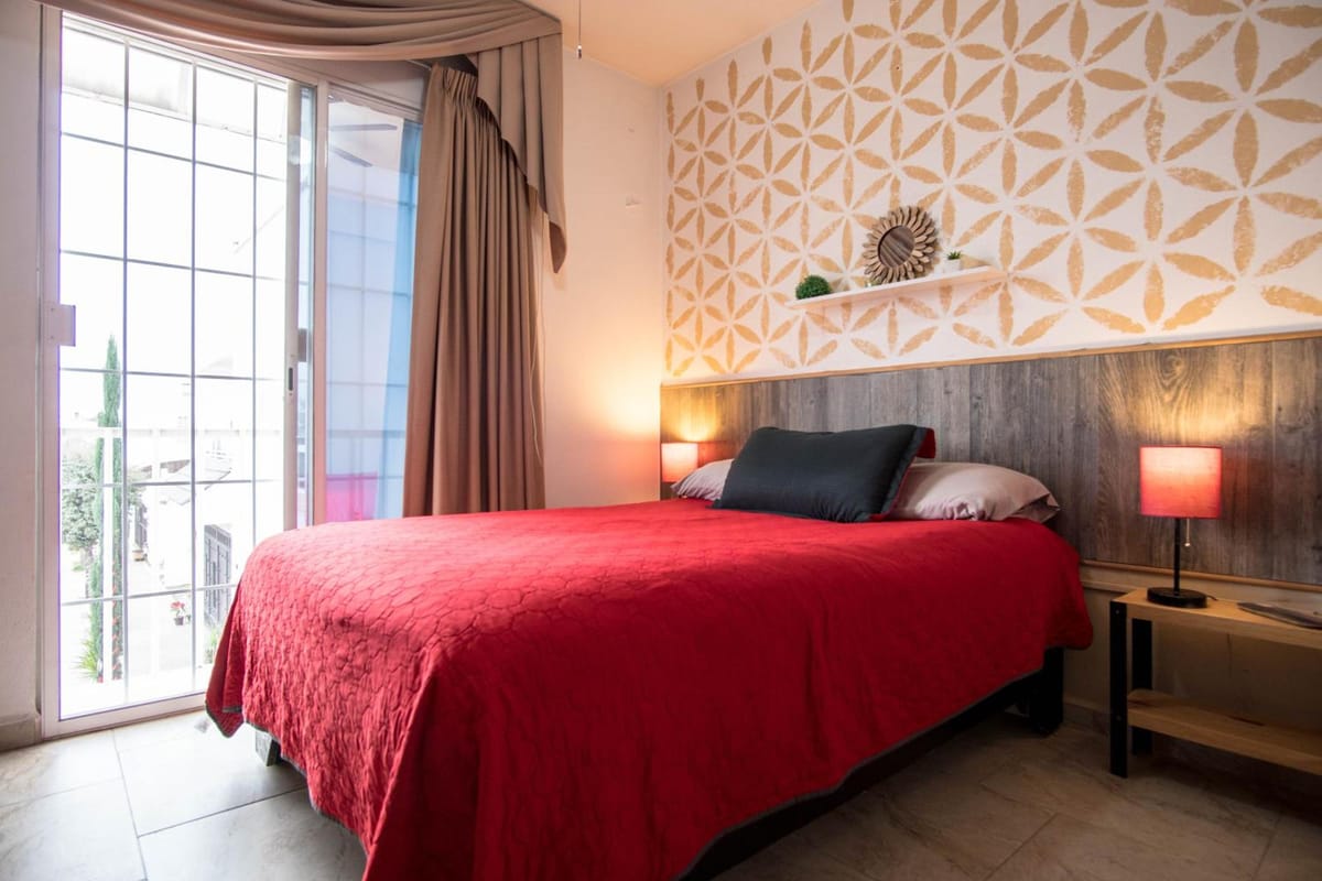 4 Suite seguro con bano y sala privado + netflix — 5