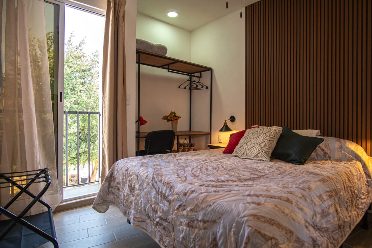 Athome: Casa Dorada — 2