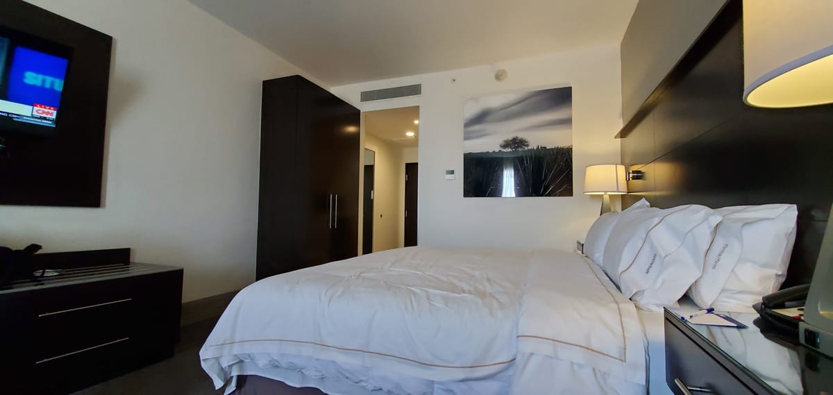 Holiday Inn Express & Suites Silao Aeropuerto - Terminal by IHG — 1