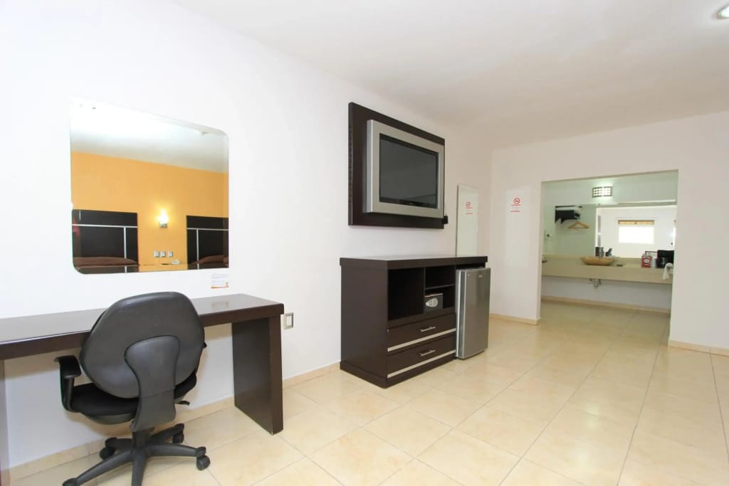 Hotel 5 Inn — 2