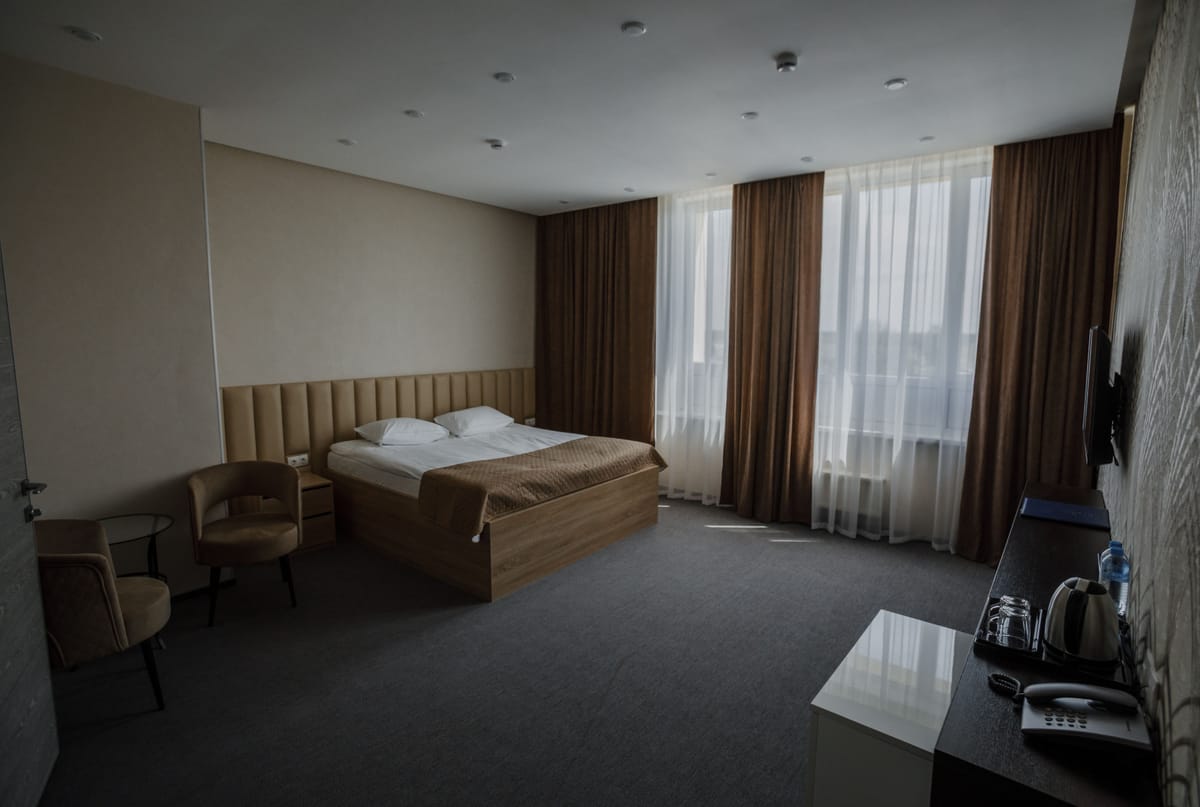 SLEEPERS AVIA — 1