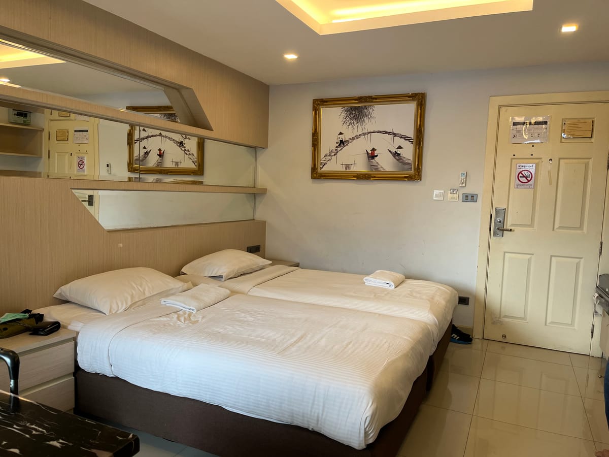 B-your home Hotel Don Mueang — 2