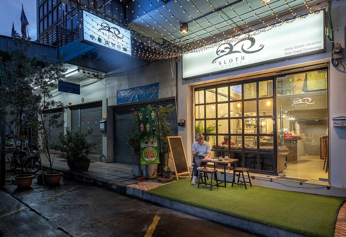 Sloth Hostel DonMueang Airport — 2