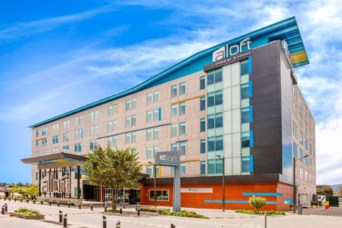 Aloft Hotel AirPort — 5