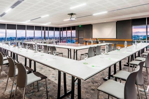 Courtyard by Marriott Bogota Airport — 3